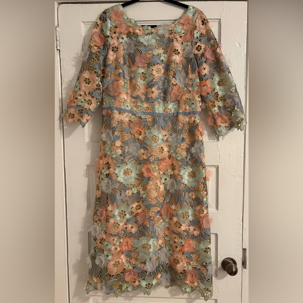 NEW Marchesa Notte Hollis 3D Applique Dress - Size 16